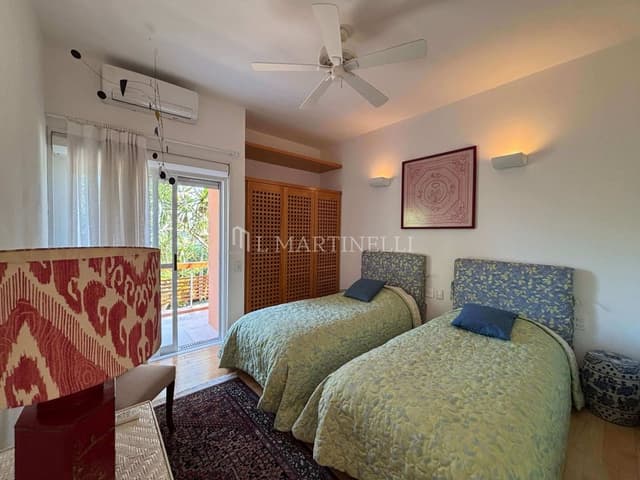 094.JPG
