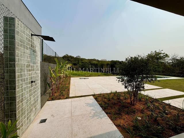 030.jpg